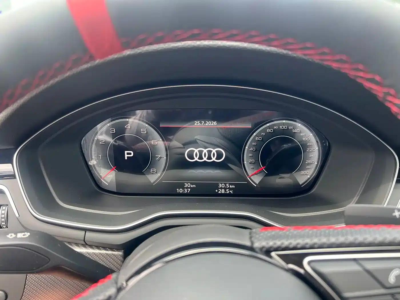 Audi A4L 2025 2 Million Unit Enjoyment Edition 40 TFSI Luxury Dynamic Model — миниатюра 6