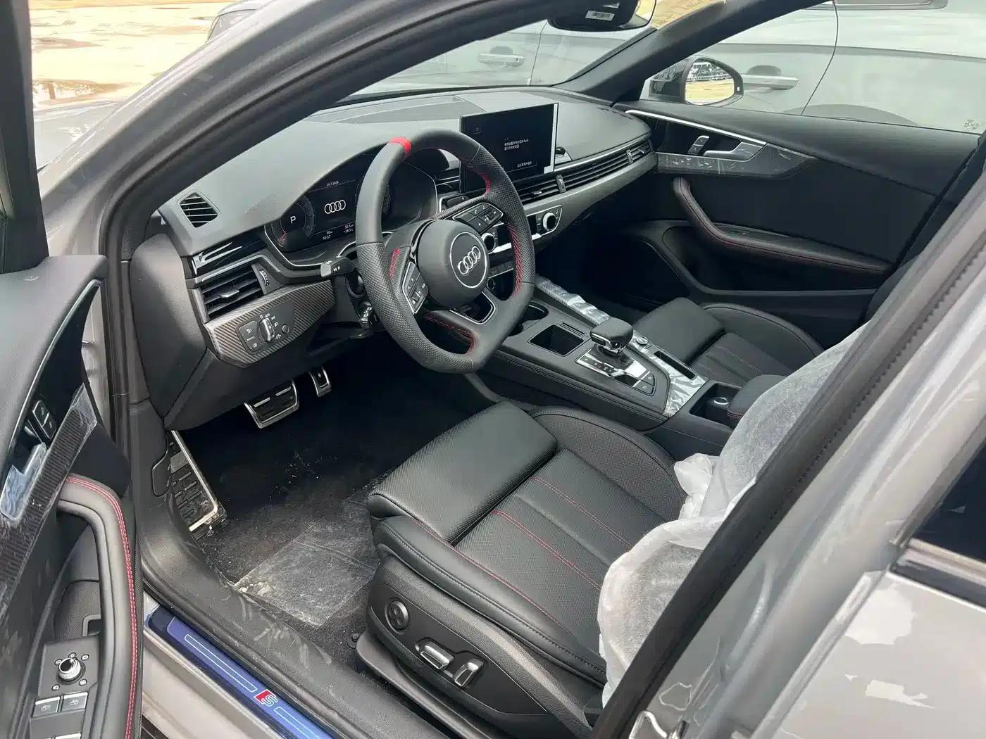 Audi A4L 2025 2 Million Unit Enjoyment Edition 40 TFSI Luxury Dynamic Model — миниатюра 8