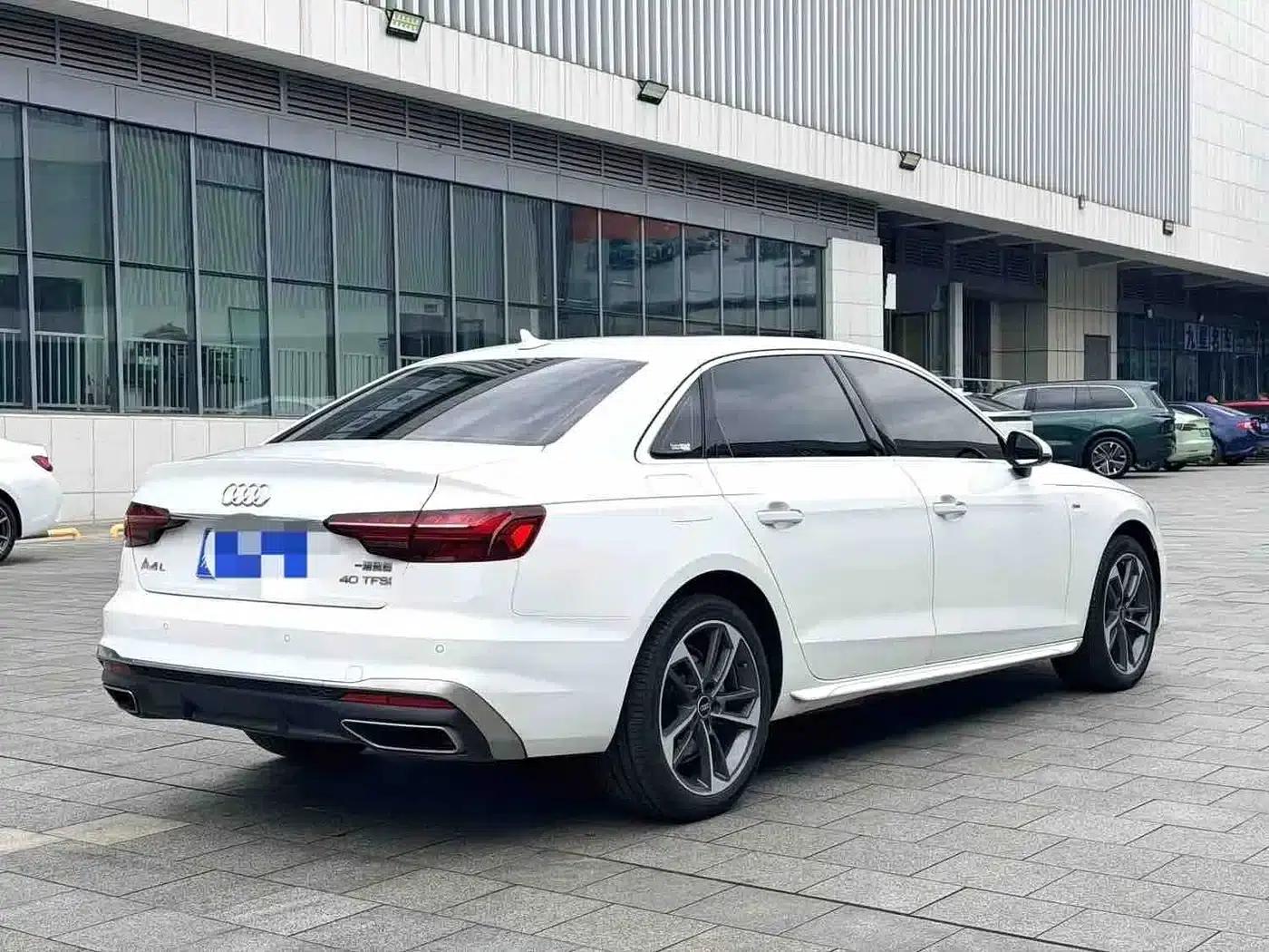 Audi A4L 2022 40 TFSI Fashion Dynamic Edition — миниатюра 5