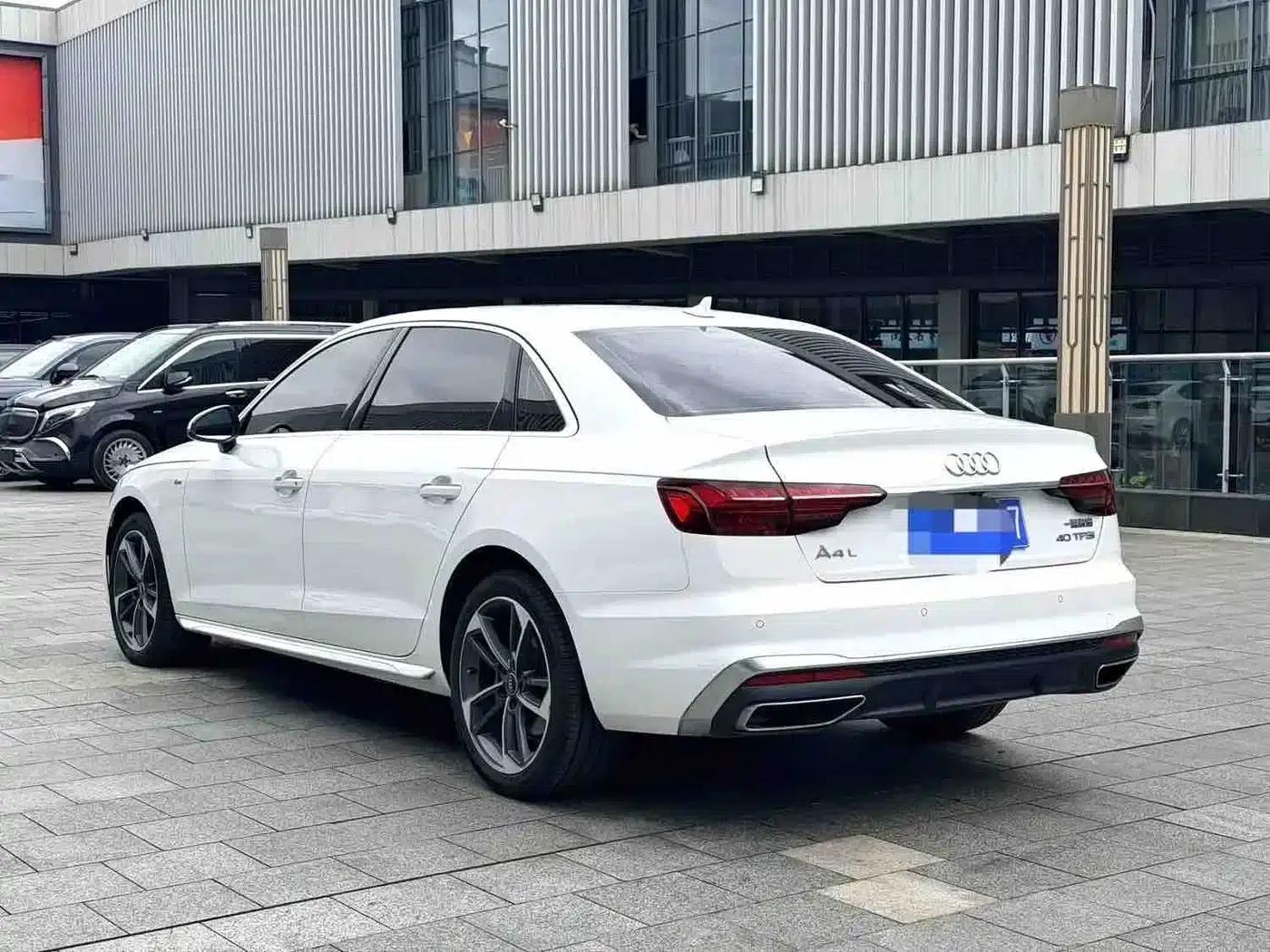 Audi A4L 2022 40 TFSI Fashion Dynamic Edition — миниатюра 6