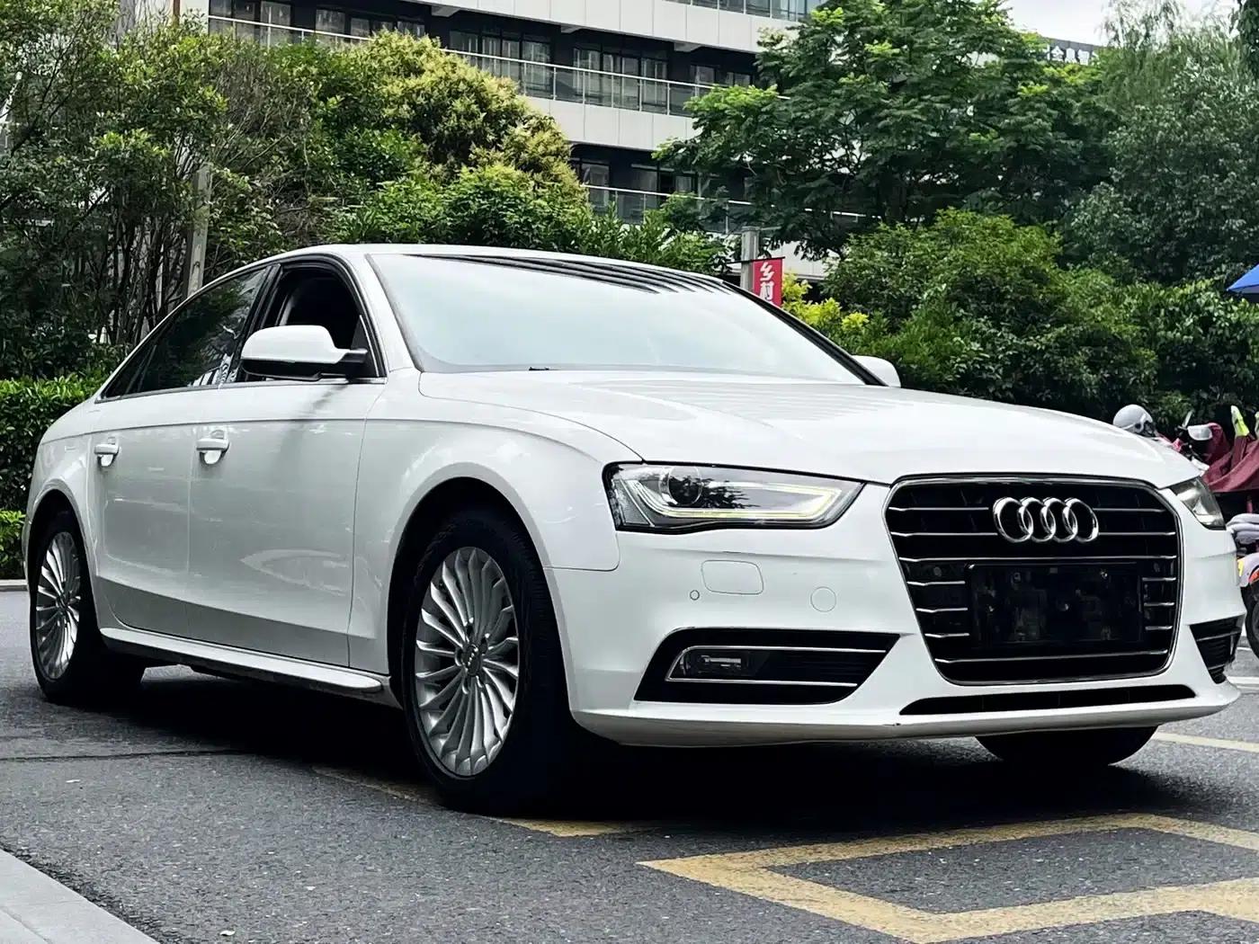 Audi A4L 2015 35 TFSI Automatic Comfort — миниатюра 3