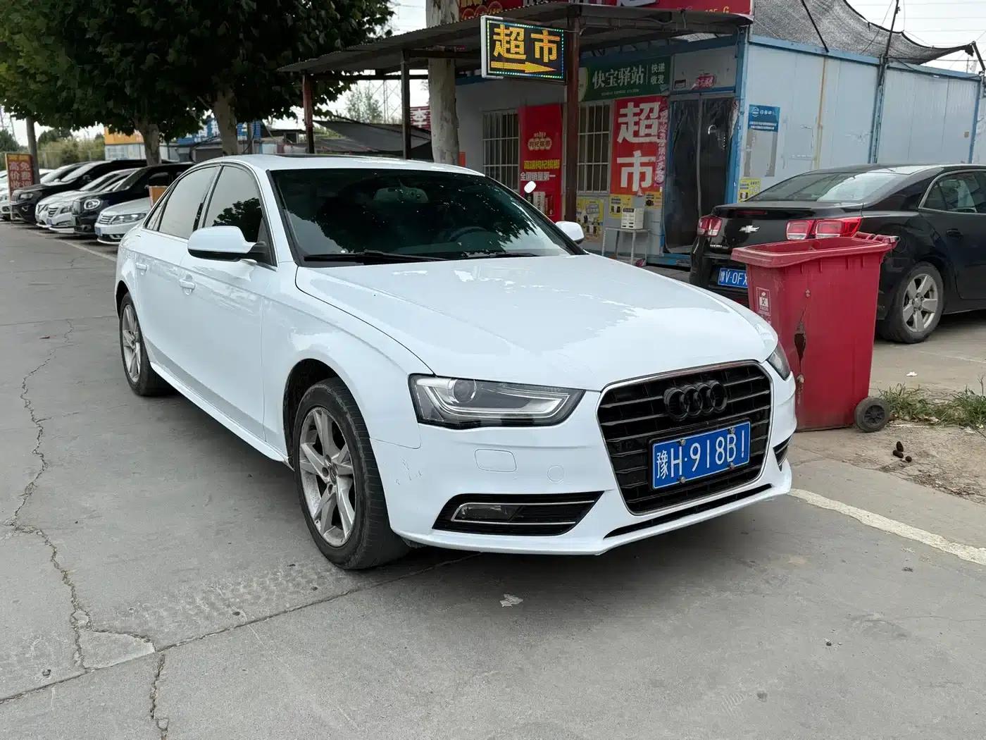 Audi A4L 2013 35 TFSI Automatic Technology Edition — миниатюра 3
