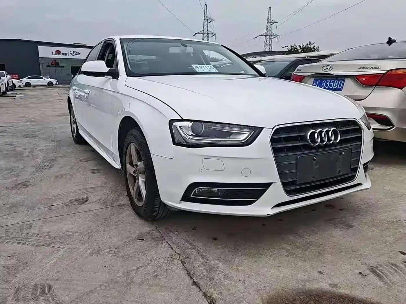 Audi A4L 2013 35 TFSI Automatic Standard Edition — миниатюра 3