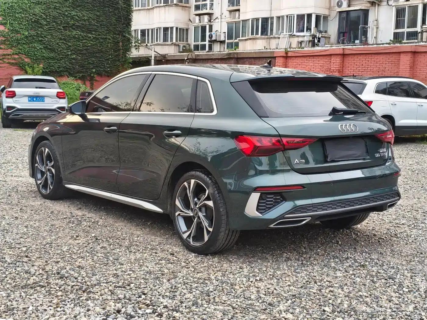 Audi A3 2022 Sportback 35 TFSI Luxury Sport — миниатюра 4