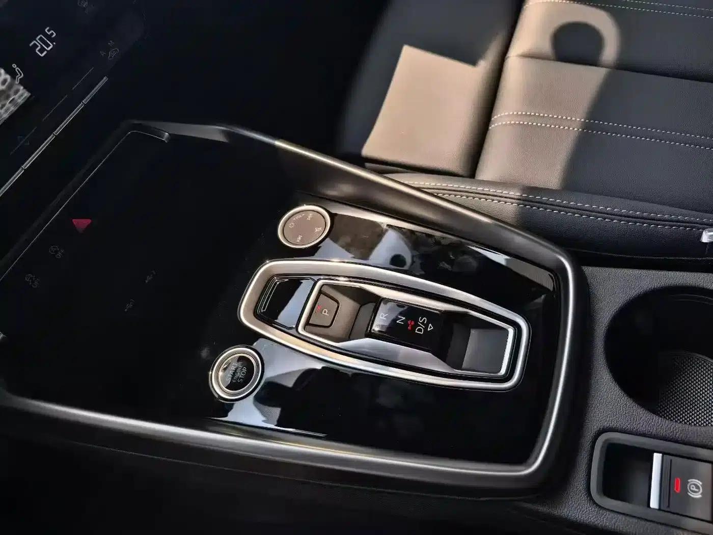 Audi A3 2025 Sportback 35TFSI Flying Spur Luxury Edition — миниатюра 8