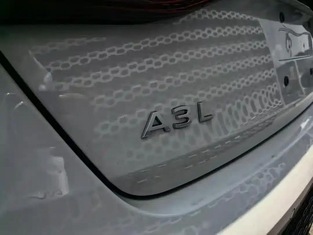 Audi A3 2025 Sportback 35TFSI Flying Spur Luxury Edition — миниатюра 9