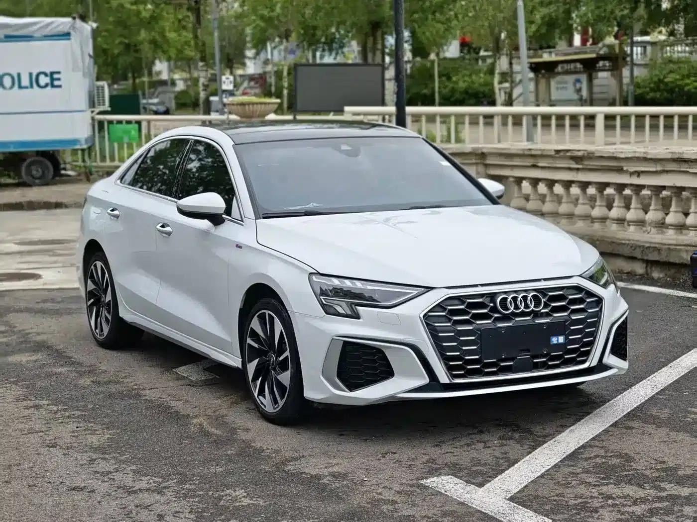 2023 Audi A3 A3L Limousine 35 TFSI Fashion Sport — миниатюра 3