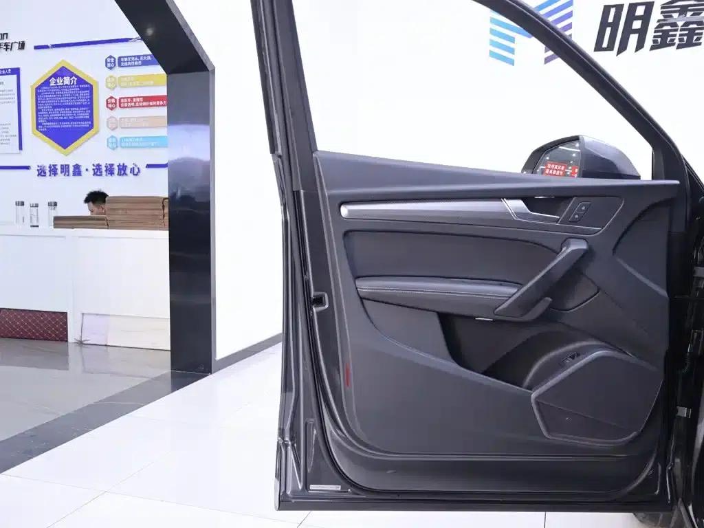 Audi Q5L 2021 40 TFSI Luxury Dynamic — миниатюра 19
