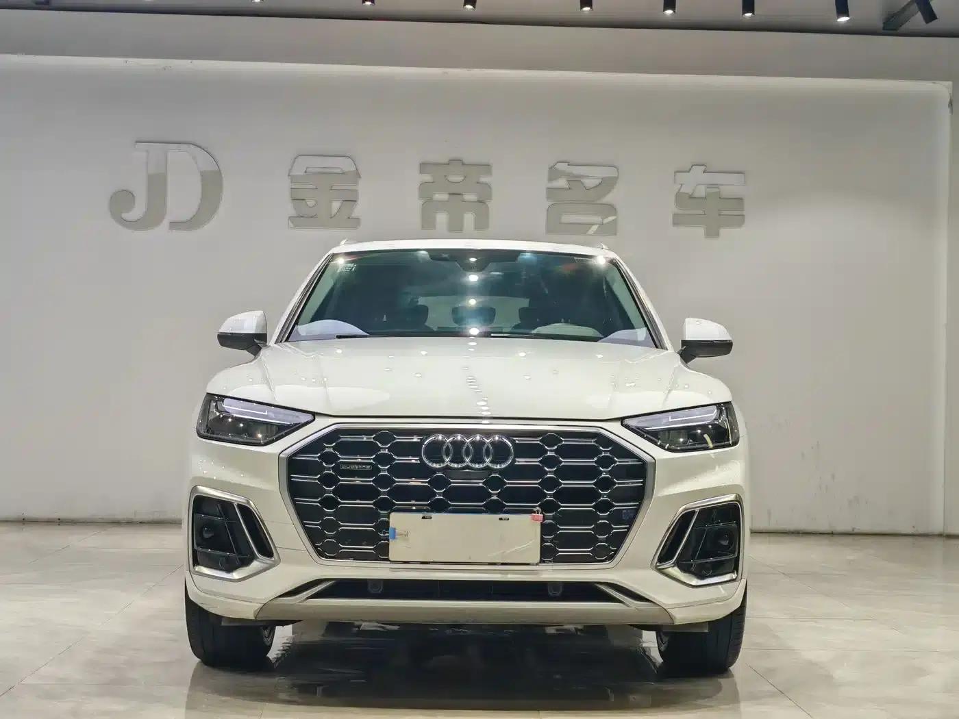Audi Q5L 2021 45 TFSI Luxury Dynamic — миниатюра 2
