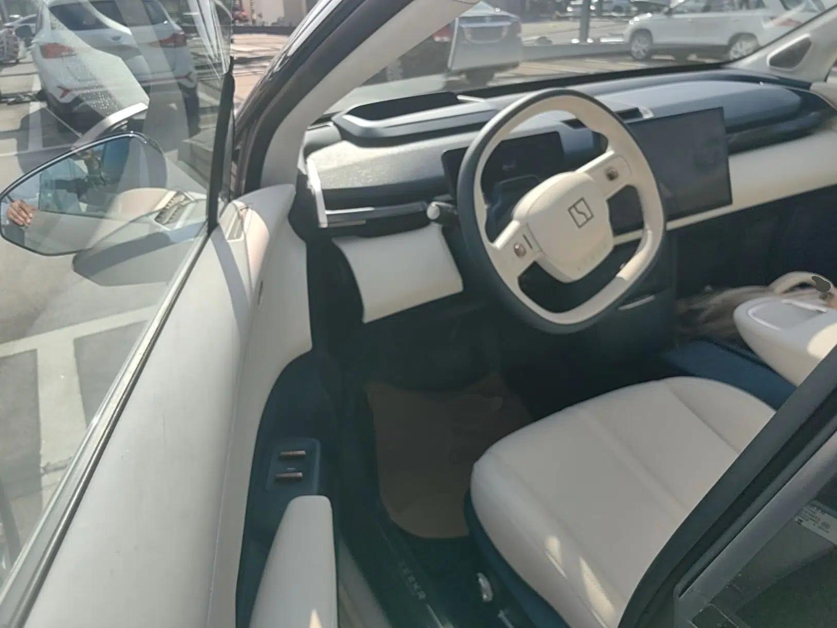 Zeekr X 2025 5-Seater Long-Range Version — миниатюра 18