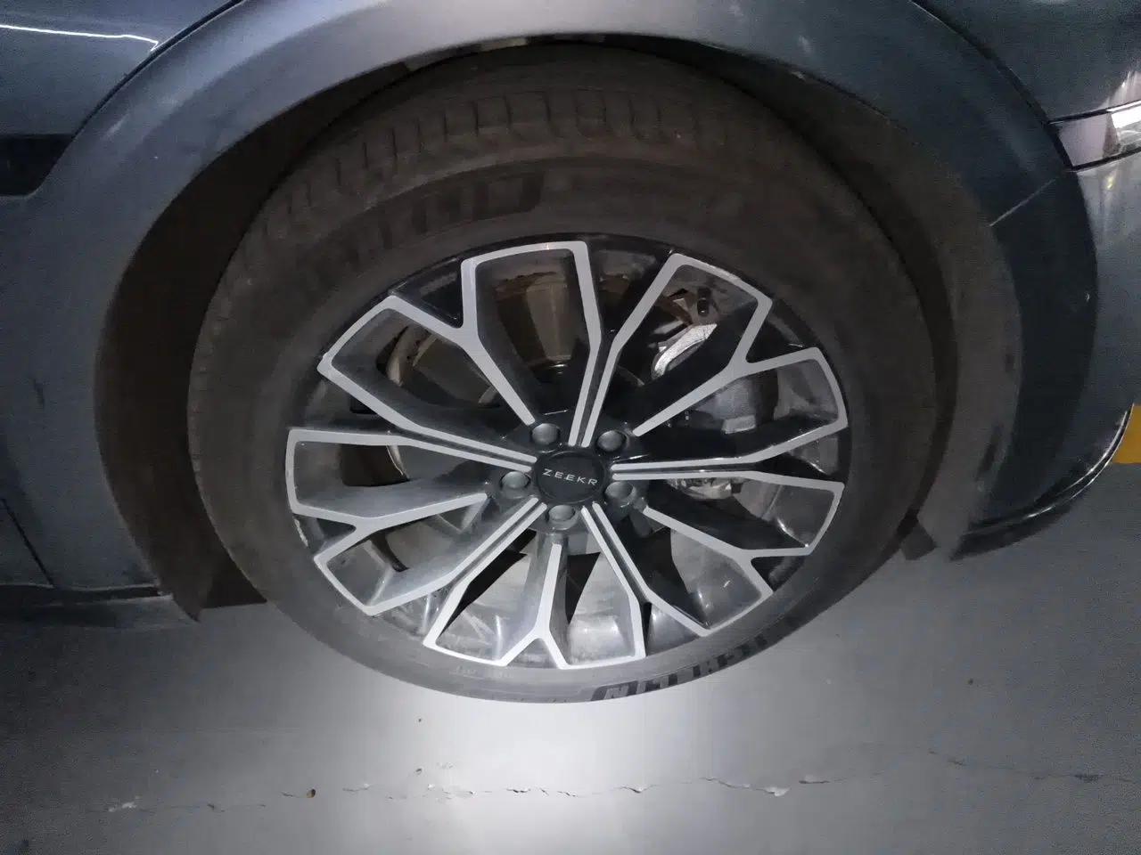 Zeekr 007 2024 Rear-Drive Enhanced Version 75 kWh — миниатюра 5