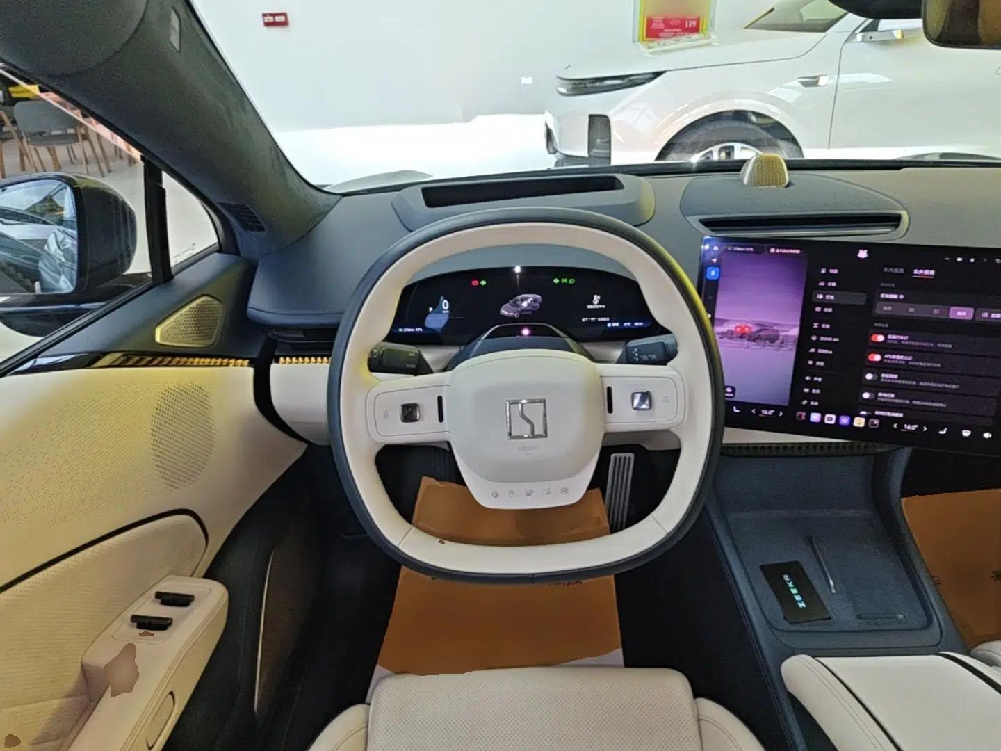Zeekr 007 2024 Four-Wheel Drive Intelligent Driving Version 100 kWh — миниатюра 13