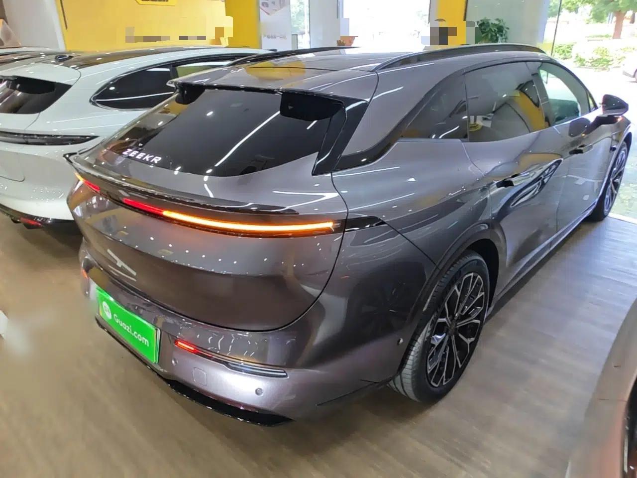 Zeekr 007GT 2025 Rear-Drive Intelligent Driving Version 75 kWh — миниатюра 6