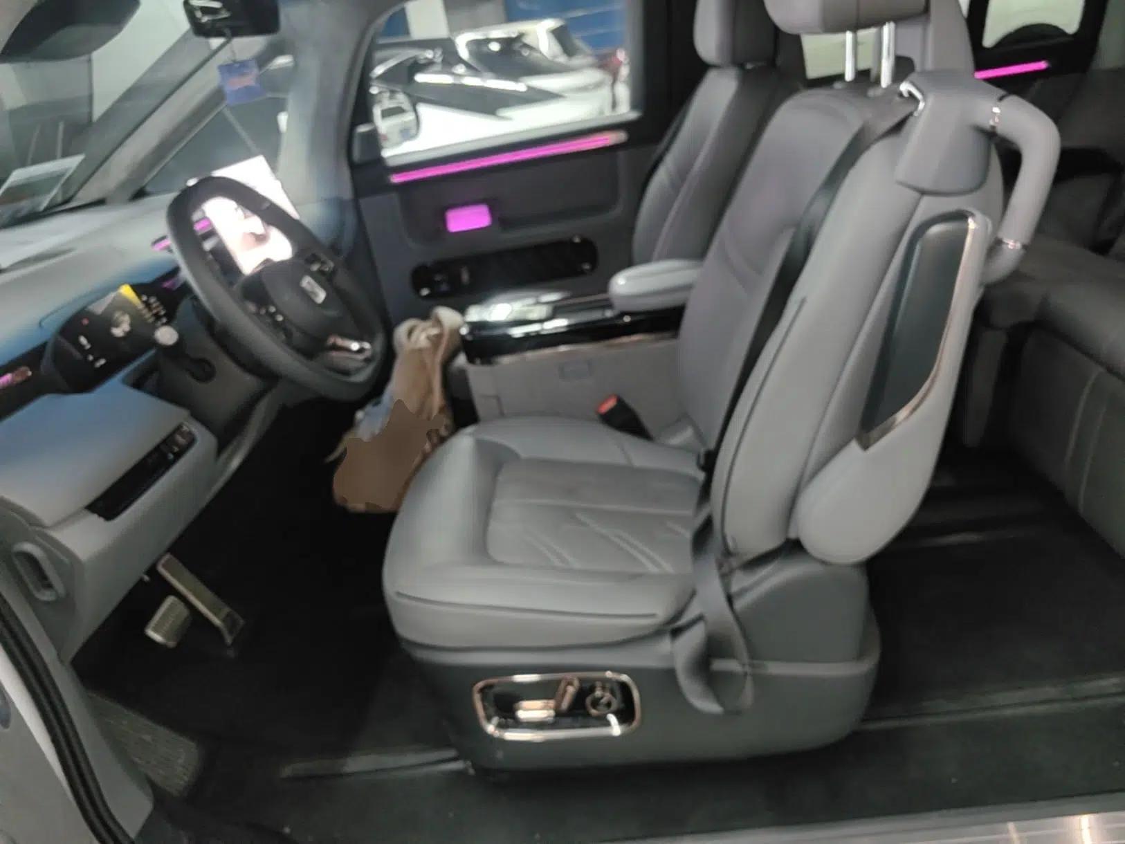 Zeekr MIX 2025 Intelligent Driving Version — миниатюра 17