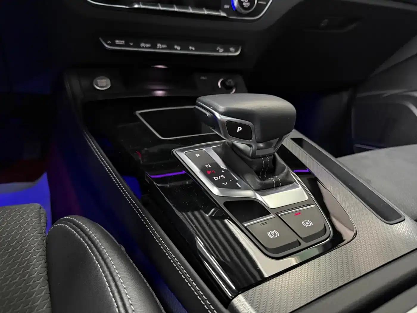 Audi Q5L Sportback 2022 45 TFSI Luxury — миниатюра 14