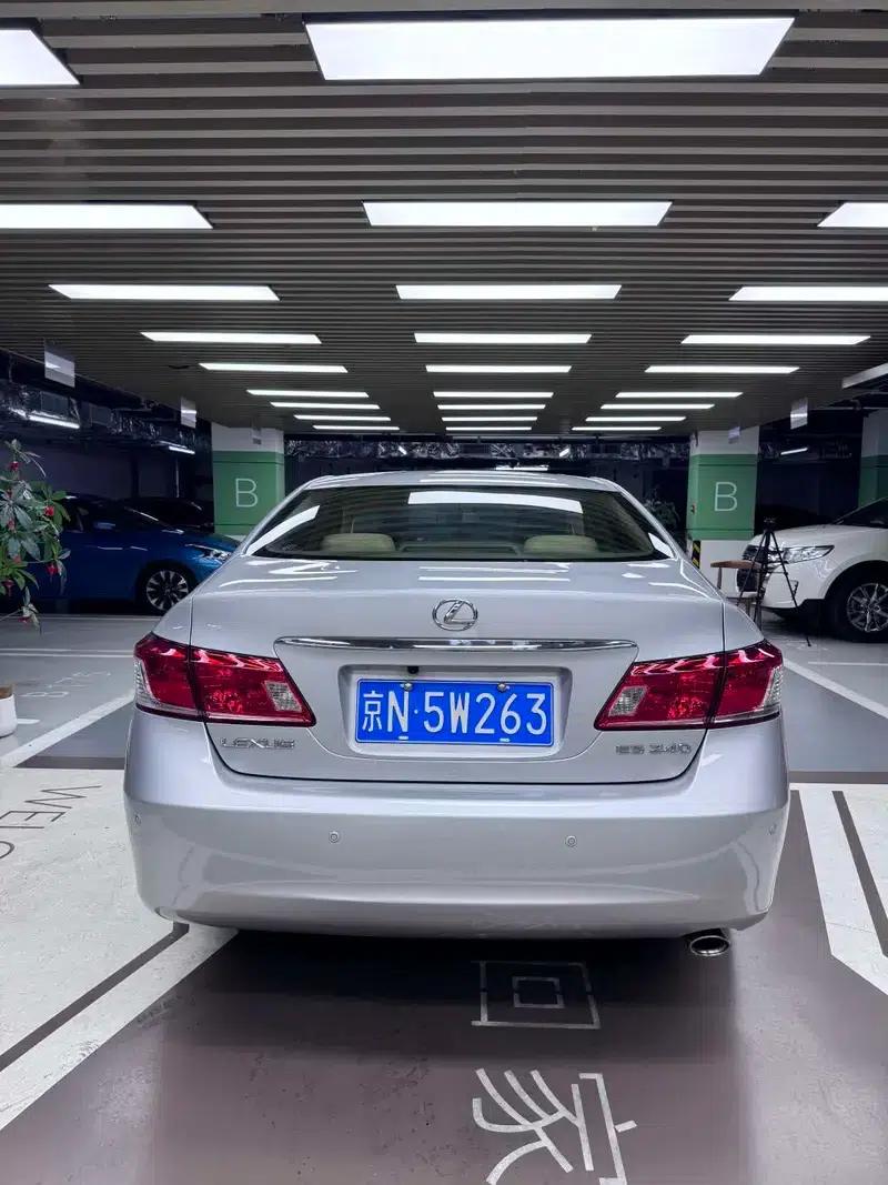 Lexus ES 2010 240 Luxury Edition — миниатюра 5