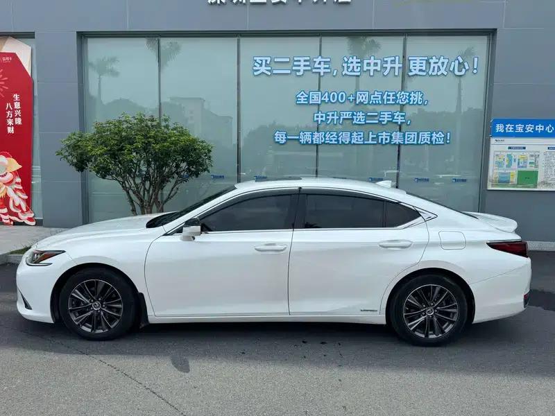 Lexus ES 2018 300h Premium Edition (China VI Emission Standard) — миниатюра 3