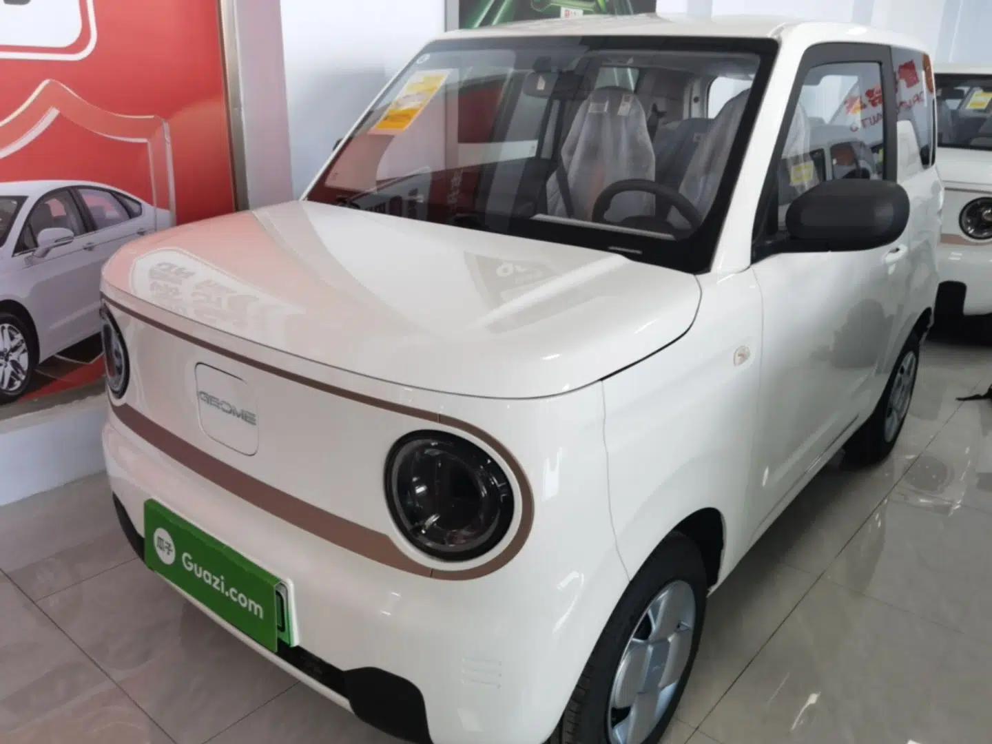 Geely Galaxy Panda 2024 Panda Mini 200km Endurance Bear — миниатюра 1