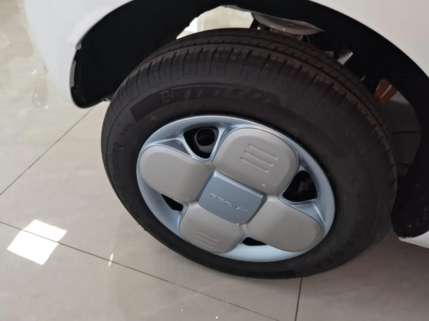 Geely Galaxy Panda 2024 Panda Mini 200km Endurance Bear — миниатюра 16