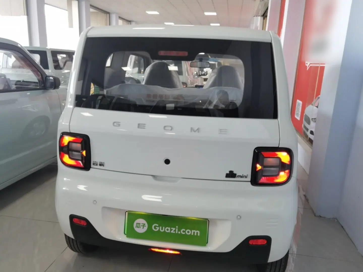 Geely Galaxy Panda 2024 Panda Mini 200km Endurance Bear — миниатюра 5