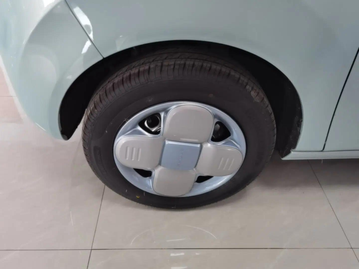 Geely Galaxy Panda 2024 Panda Mini 200km Endurance Bear — миниатюра 10