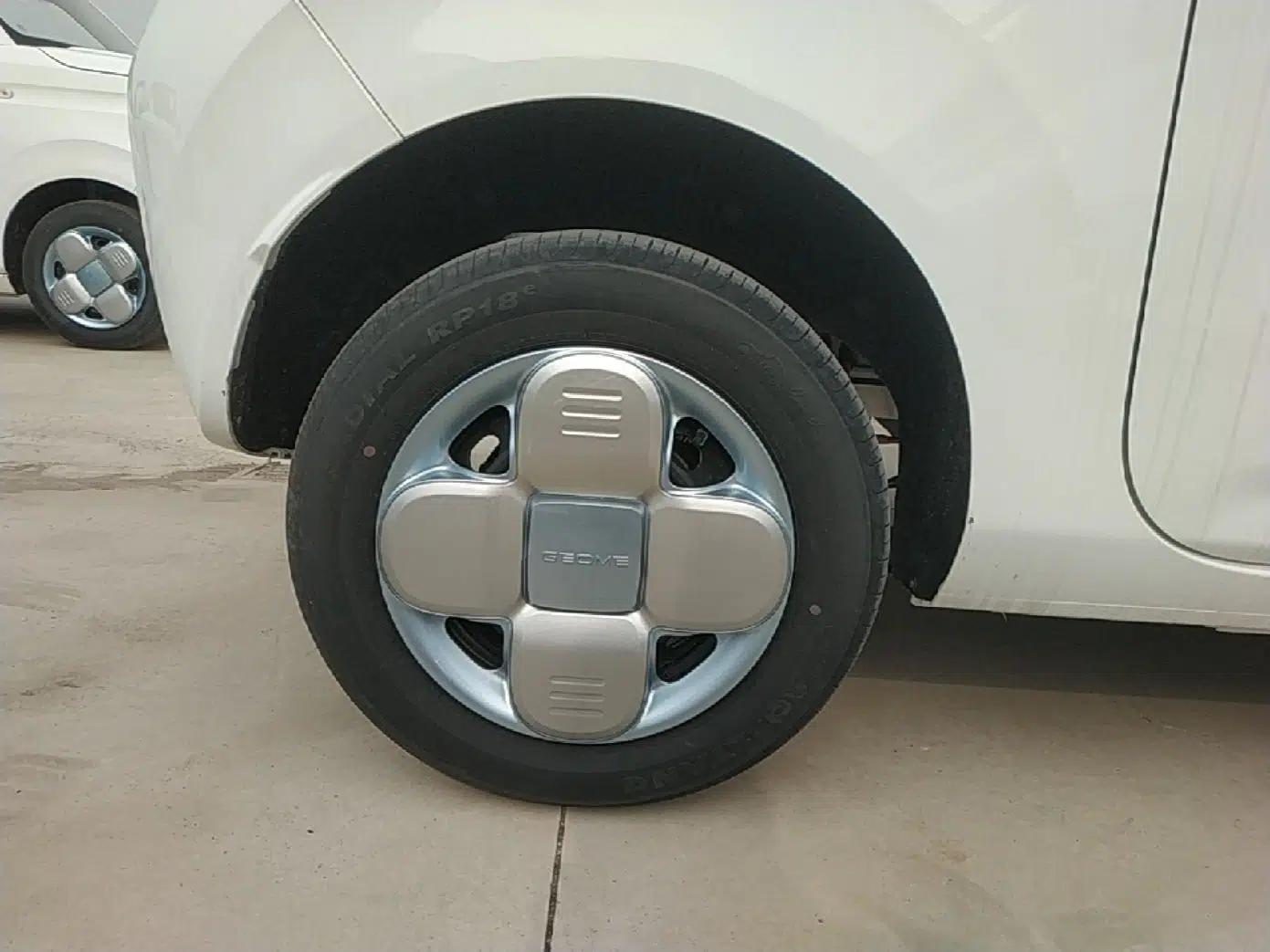 Geely Galaxy Panda 2024 Panda Mini 200km Endurance Bear — миниатюра 11