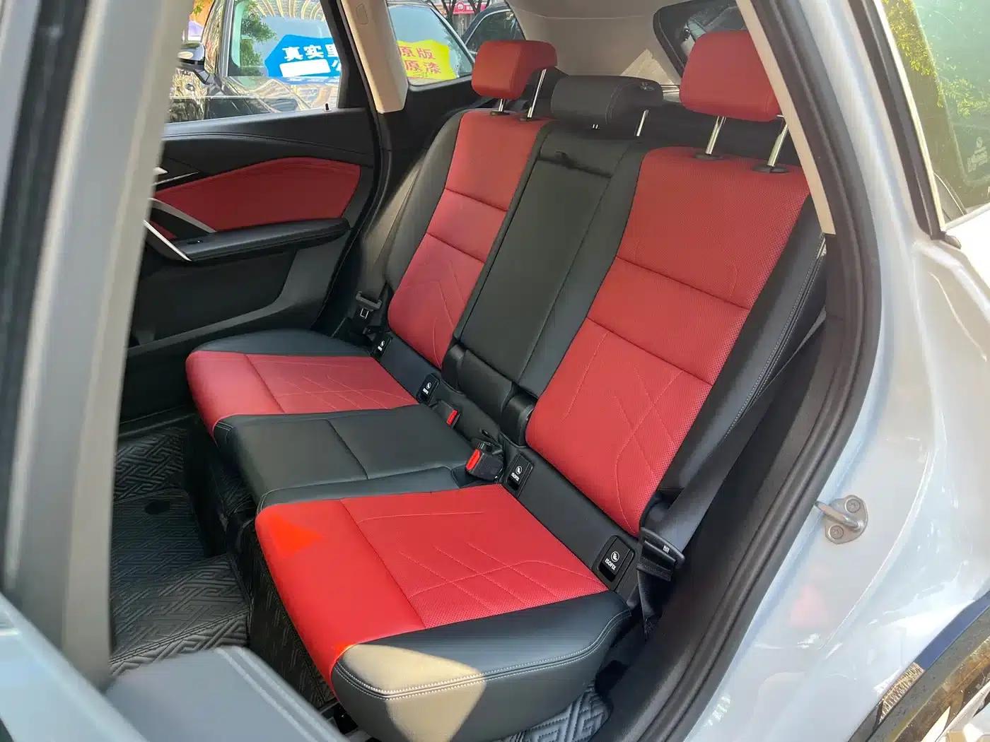 2023 BMW X1 sDrive20Li X Design Package — миниатюра 12