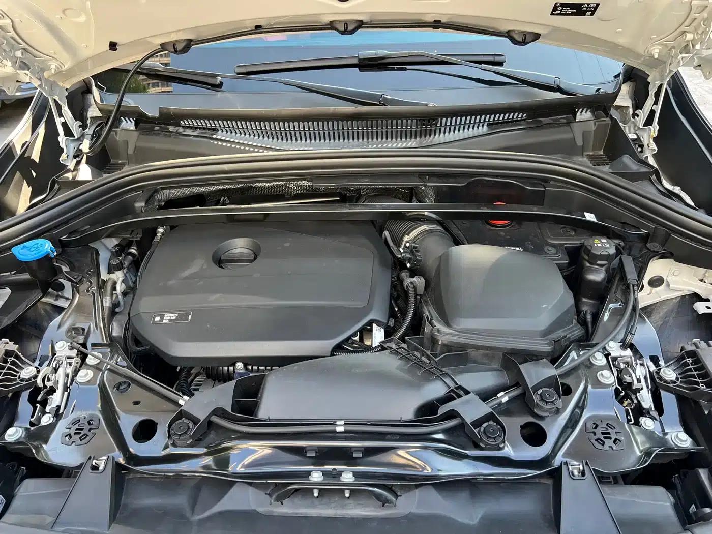 2023 BMW X1 sDrive20Li X Design Package — миниатюра 5