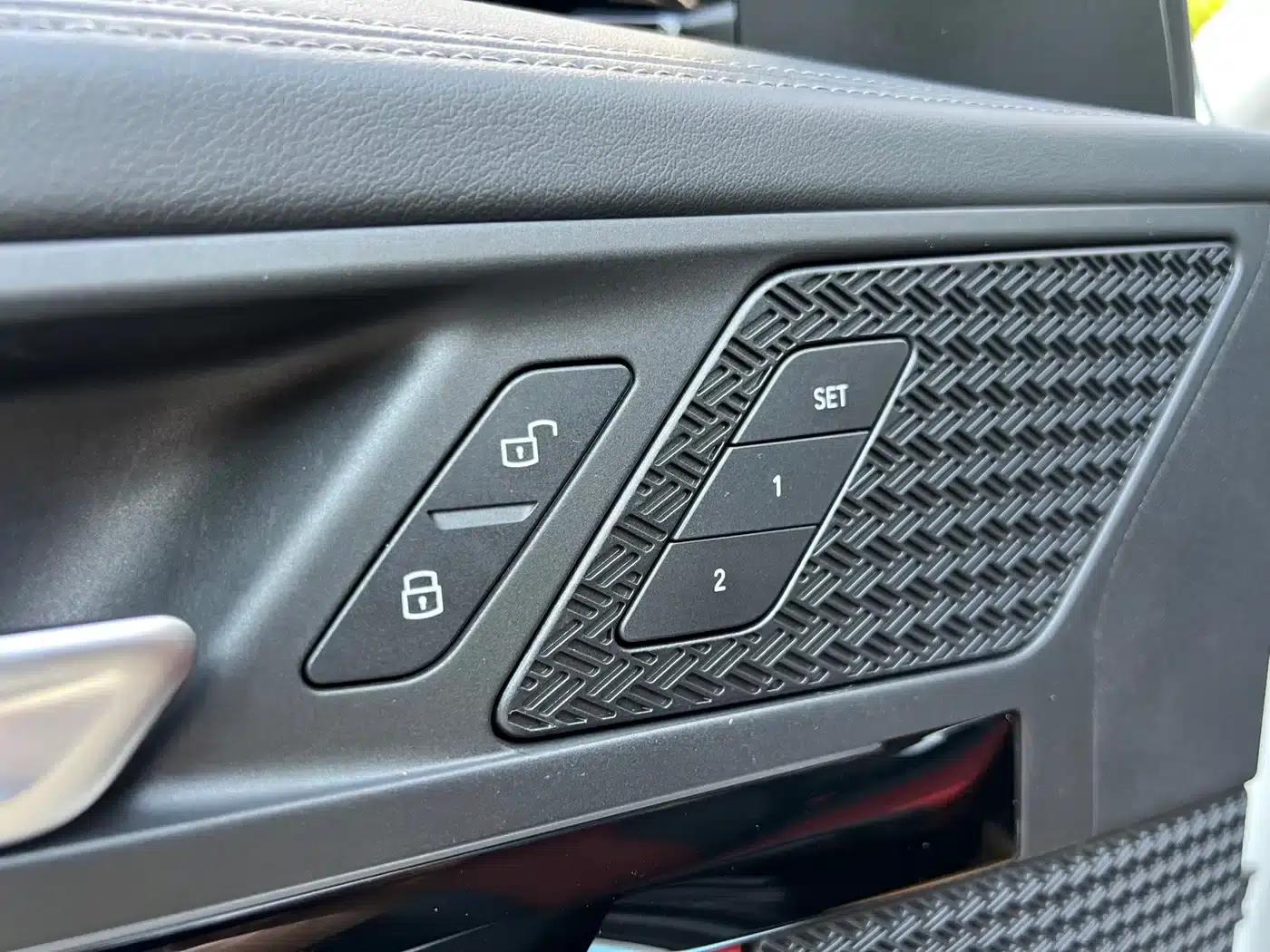 2023 BMW X1 sDrive20Li X Design Package — миниатюра 8