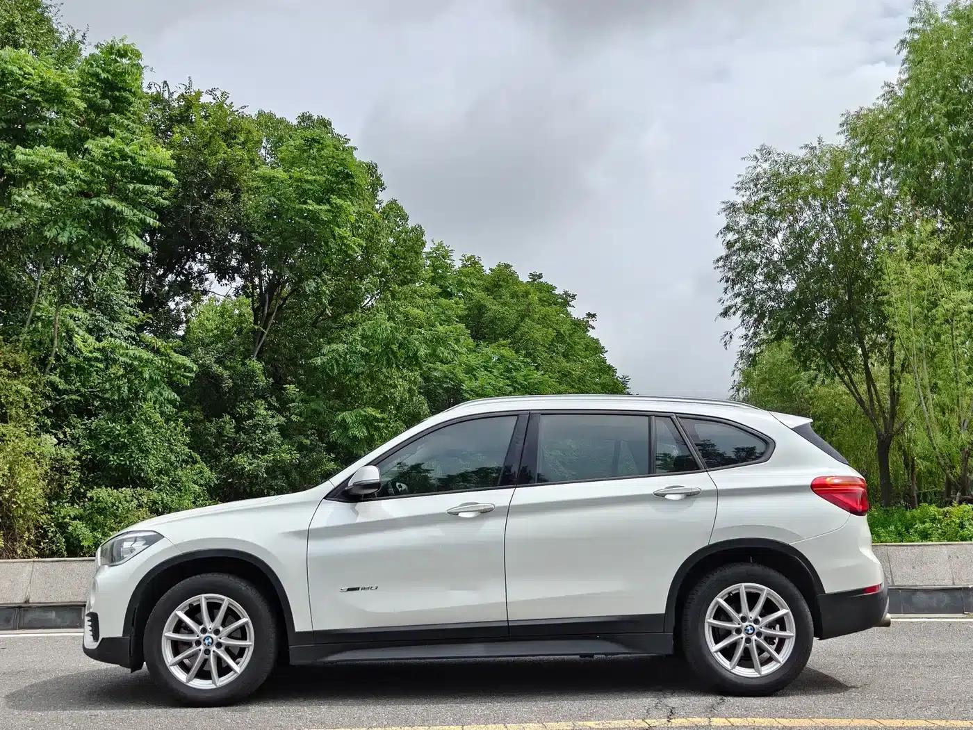 BMW X1 2018 sDrive18Li Fashion Edition — миниатюра 3