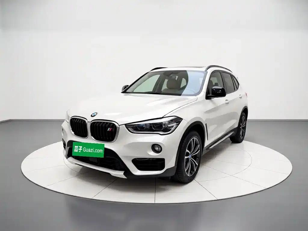 BMW X1 2016 sDrive20Li Luxury — миниатюра 1