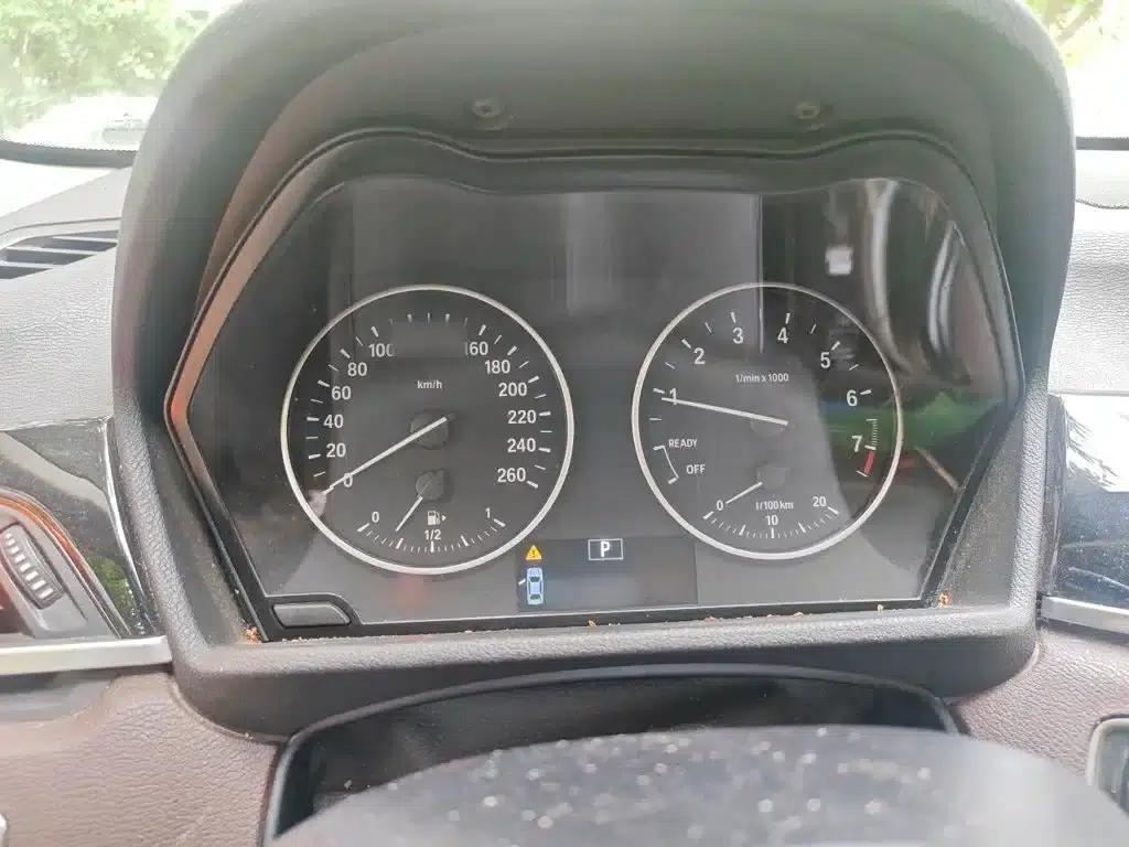 BMW X1 2016 sDrive20Li Luxury — миниатюра 3
