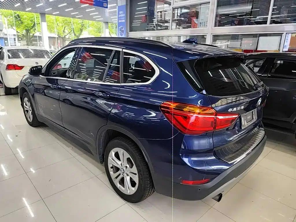 BMW X1 2016 sDrive18Li Premium — миниатюра 23