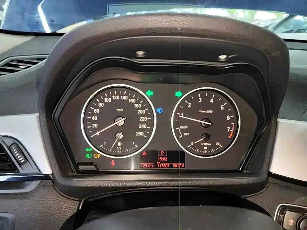BMW X1 2016 sDrive18Li Premium — миниатюра 8