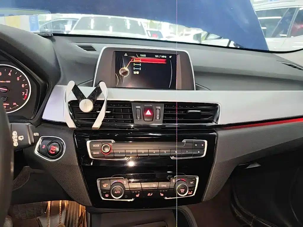 BMW X1 2016 sDrive18Li Premium — миниатюра 9