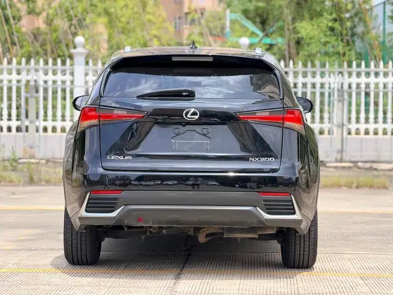 Lexus NX 2017 200 AWD Sport Edition — миниатюра 5