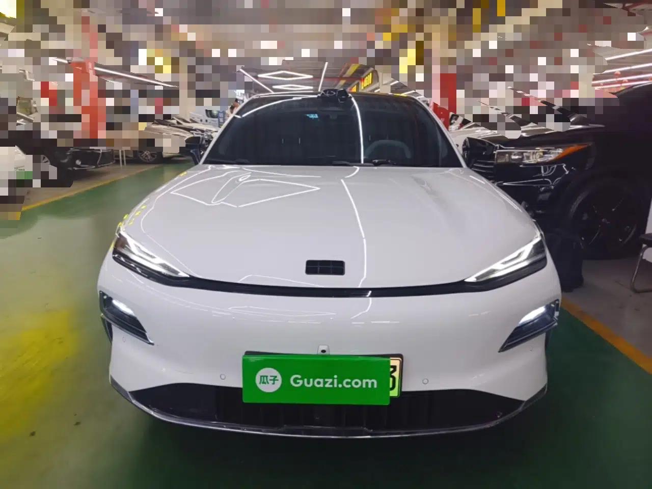 Geely Galaxy 8 2025 130km EM-i Deluxe Edition — миниатюра 2