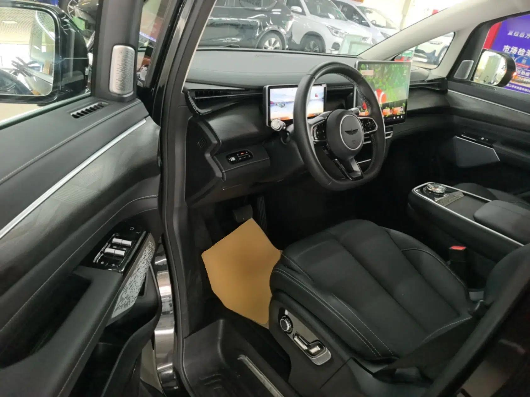 Geely Galaxy LEVC L380 2024 100 kWh 6-Seater Two-Wheel Drive Air — миниатюра 18
