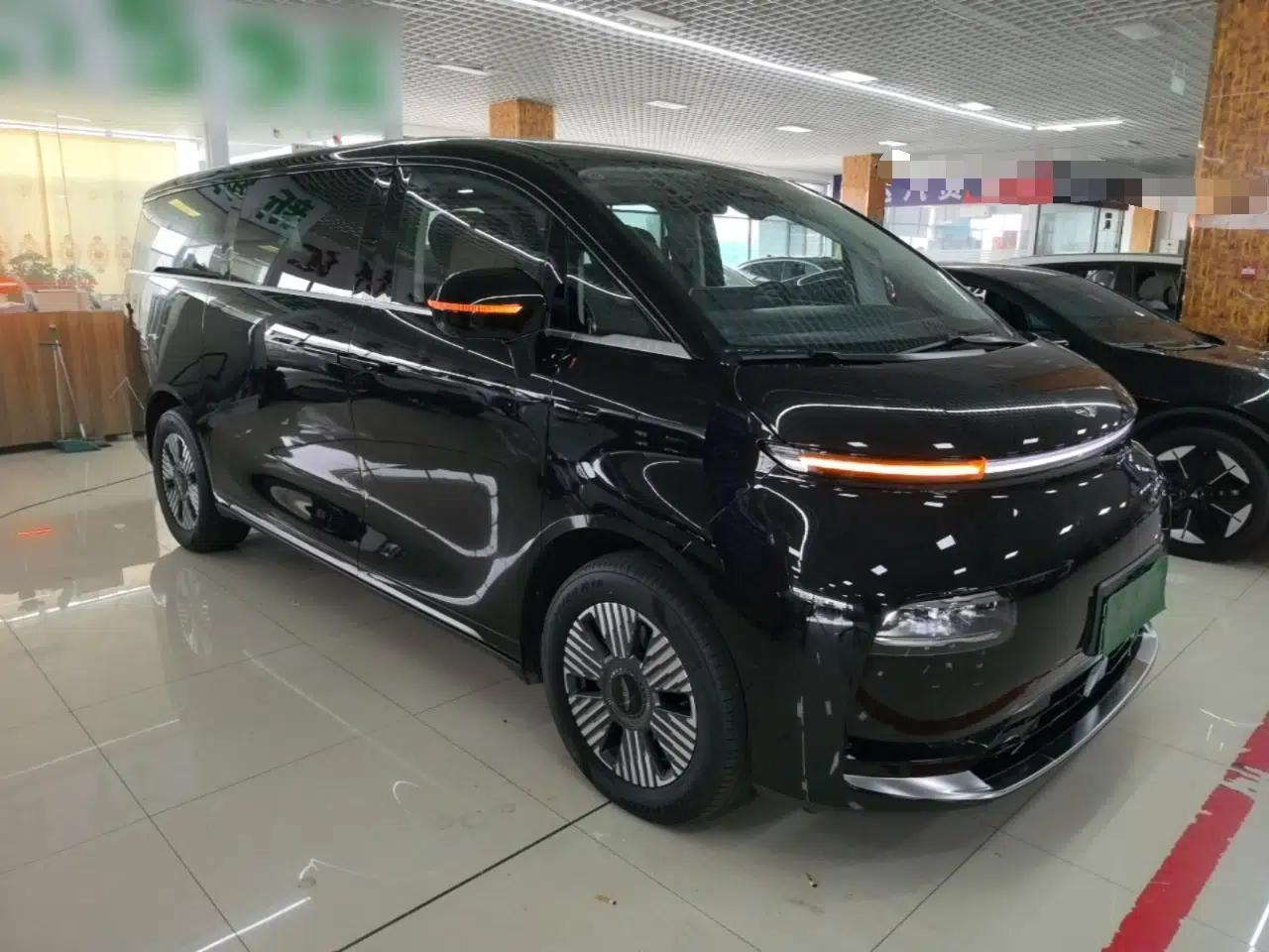 Geely Galaxy LEVC L380 2024 100 kWh 6-Seater Two-Wheel Drive Air — миниатюра 3
