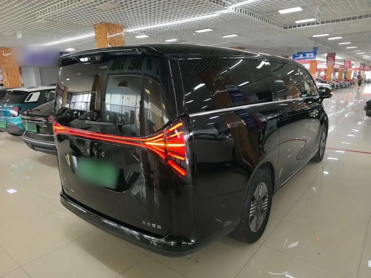 Geely Galaxy LEVC L380 2024 100 kWh 6-Seater Two-Wheel Drive Air — миниатюра 6