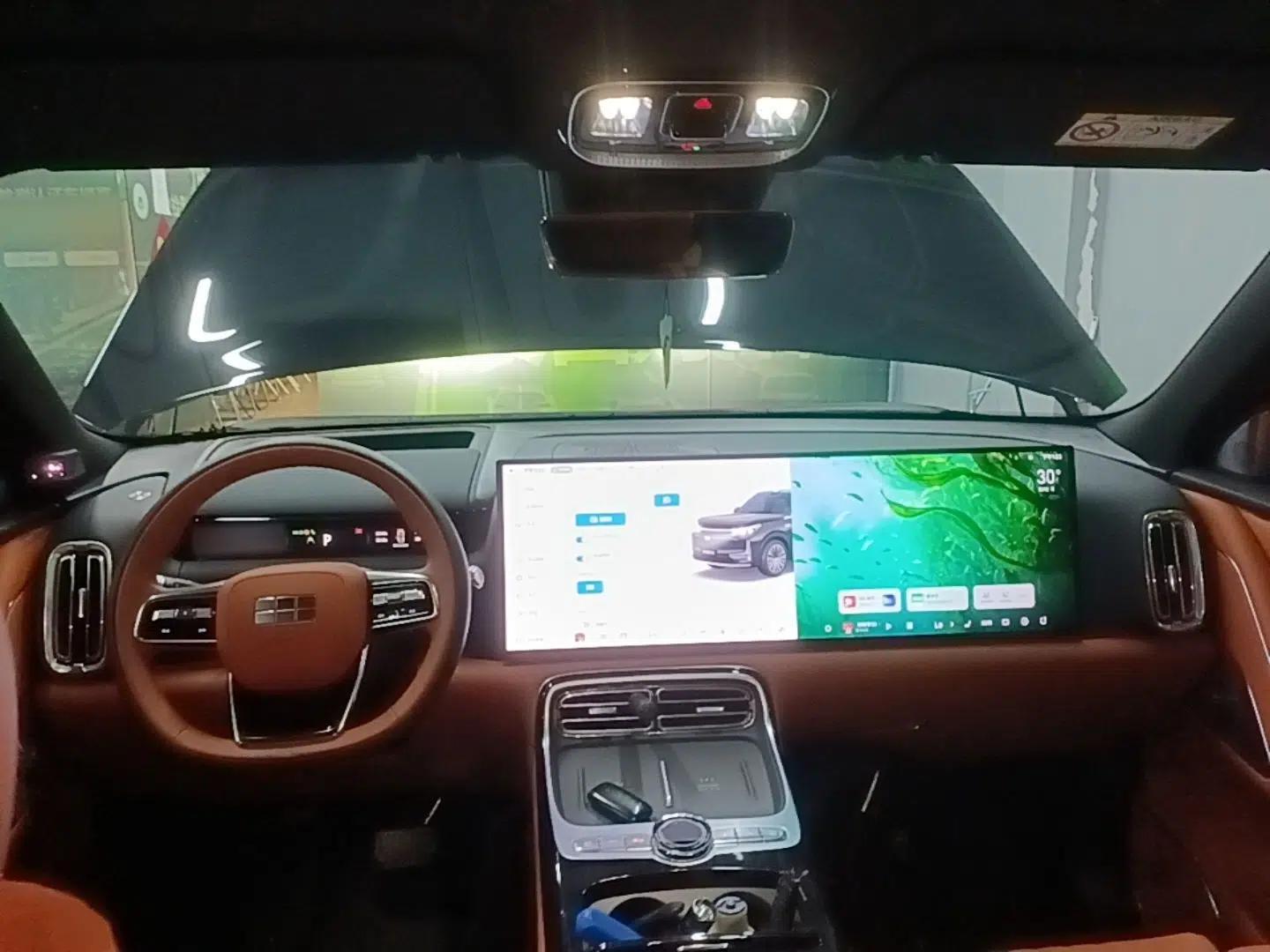 Geely Galaxy M9 2025 Model 210km Four-Wheel-Drive Leading Edition — миниатюра 12