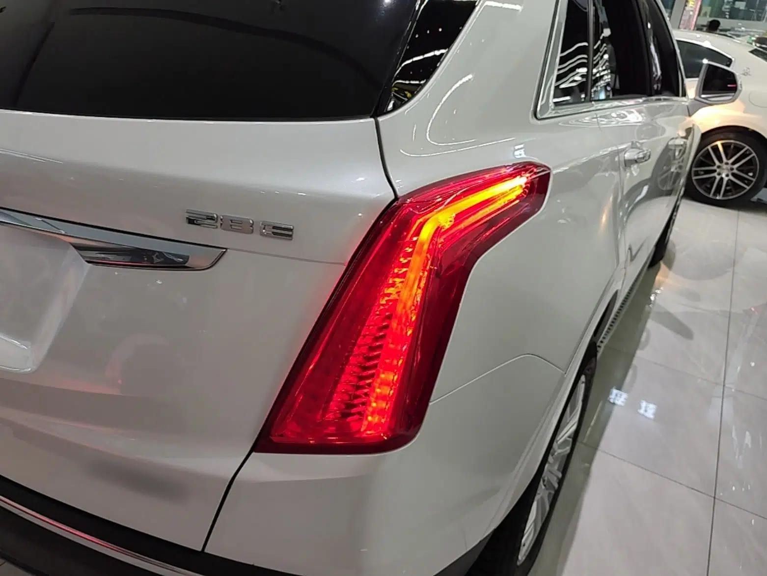 Cadillac XT5 2018 28E Four-Wheel Drive Tech Version — миниатюра 9