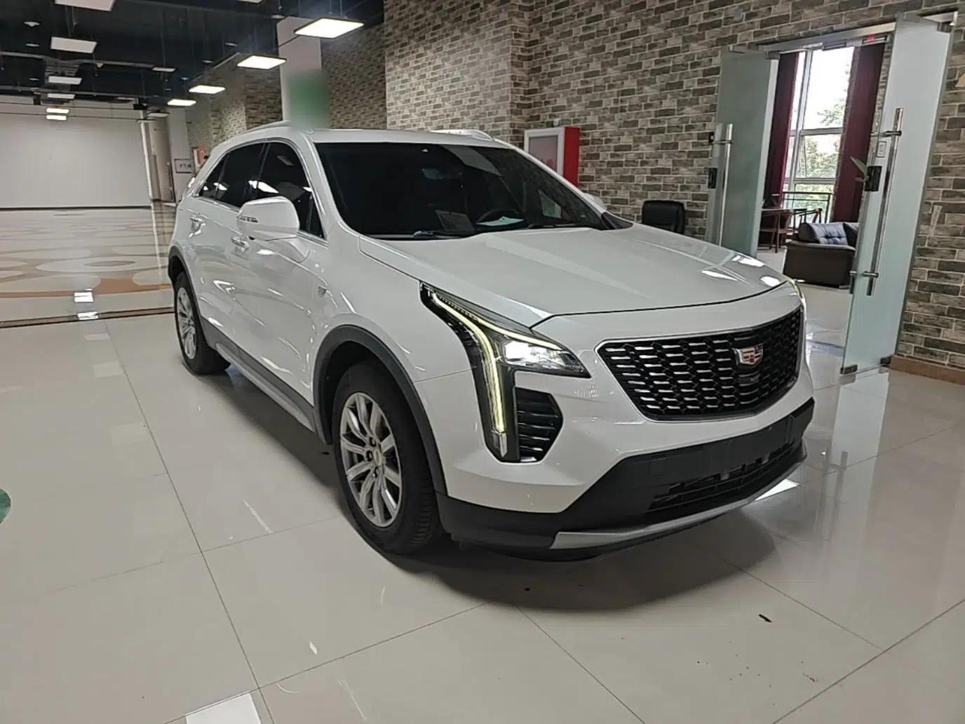 Cadillac XT4 2020 Revised Version 28T Two-Wheel Drive Leading Edition — миниатюра 3