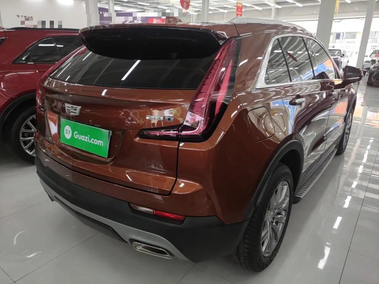 Cadillac XT4 2018 28T Two-Wheel Drive Leading Version — миниатюра 6