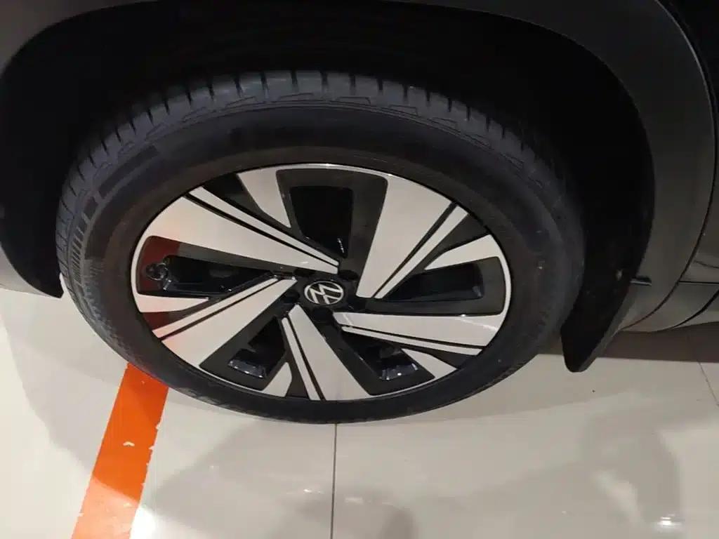 2023 Volkswagen Teramont 380TSI 4WD Premium Luxury Edition — миниатюра 23