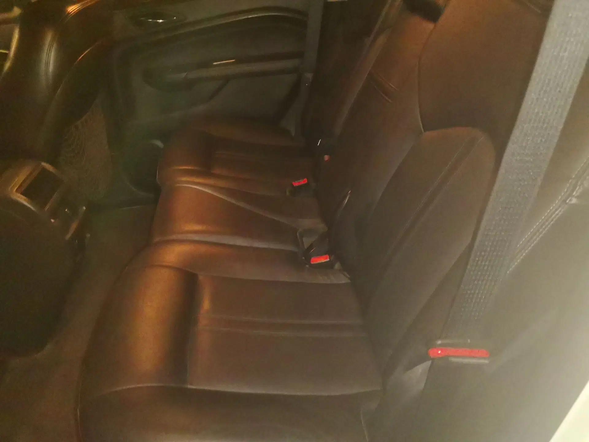 Cadillac SRX 2013 3.0L Elite Model — миниатюра 17