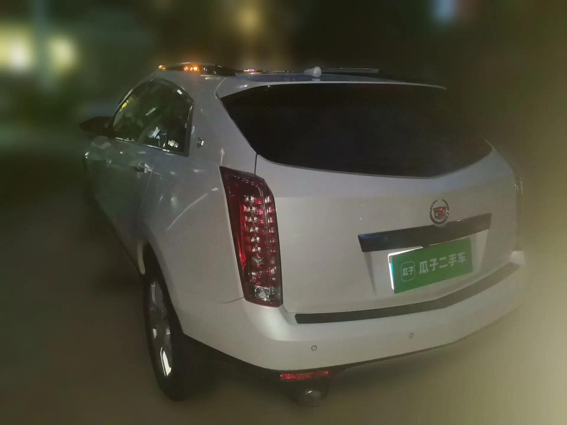 Cadillac SRX 2013 3.0L Elite Model — миниатюра 4