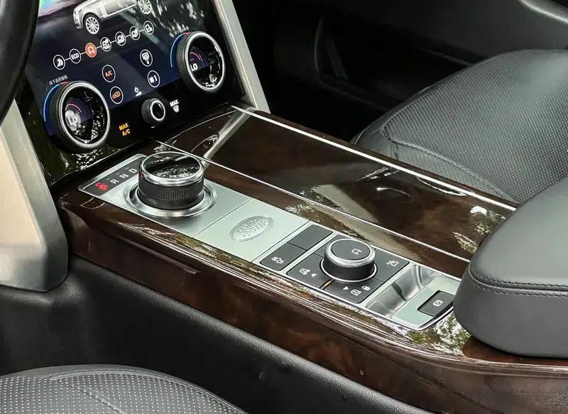 Range Rover 2021 3.0 L6 Legendary Edition — миниатюра 16