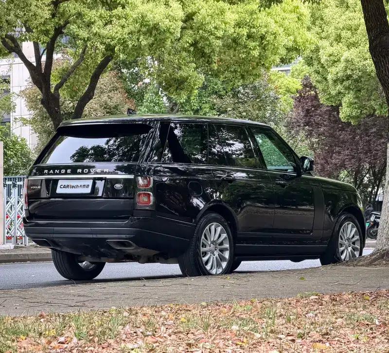 Range Rover 2021 3.0 L6 Legendary Edition — миниатюра 7