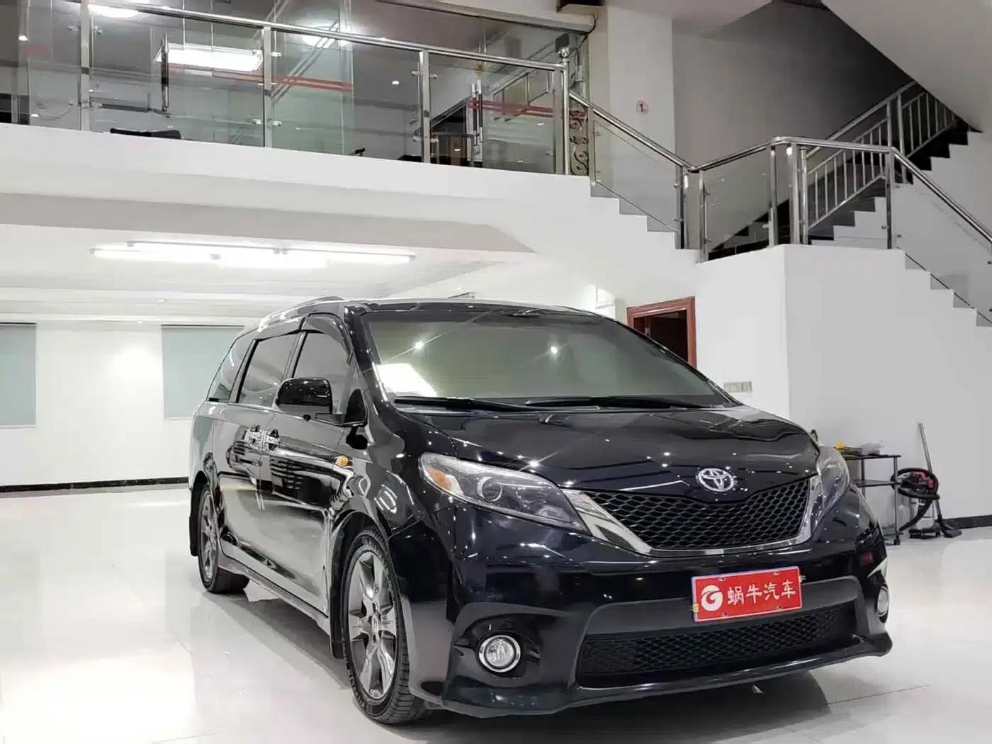 2015 SIENNA 3.5L 2WD LE — миниатюра 3